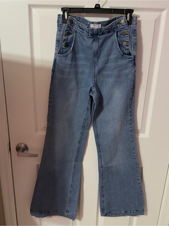 Forever 21 Denim - Forever 21 Light Wash High-Rise Flare Jeans with Button Detail